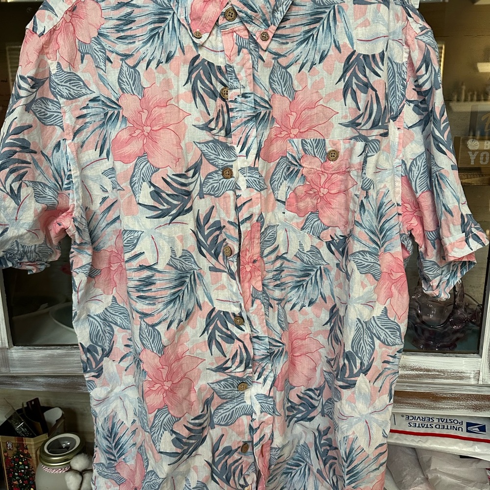 Excellent condition linen men’s shirt